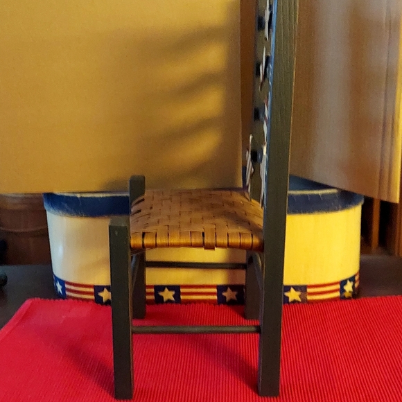 Set of Two Americana Chairs - Picture 6 of 10